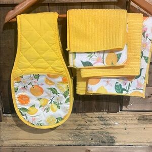 Citrus Yellow Kitchen Towel & Oven Mitt Set